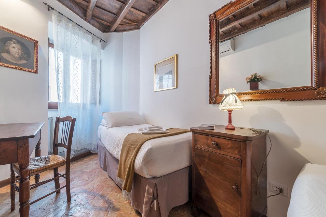 Apartamento By The Charming Piazza Navona - Fromhometorome Roma